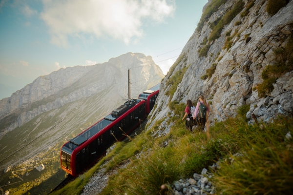 Lucerne ↔ Alpnachstad (Cogwheel Train) / Kriens (Cable Car & Gondola)